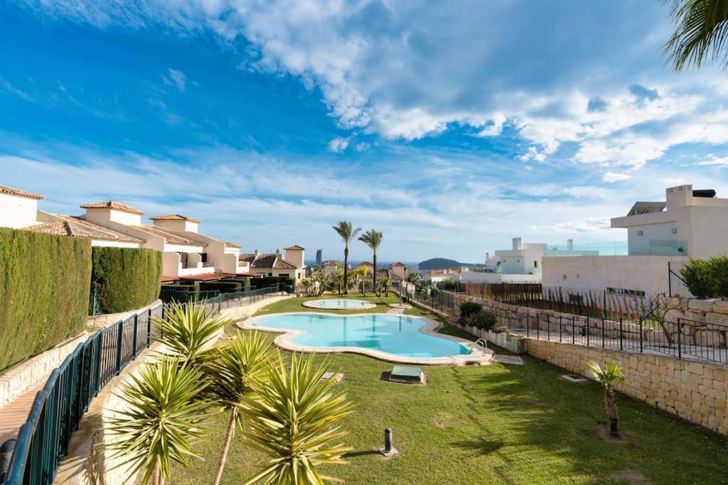 Villa Lux ฟีเนสตรัต ภายนอก รูปภาพ